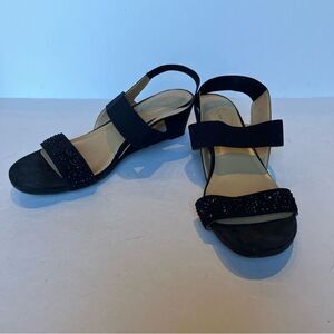 Bandolino Elegant Navy Women's Sandals Wide strap w/rhinestones Size 11M